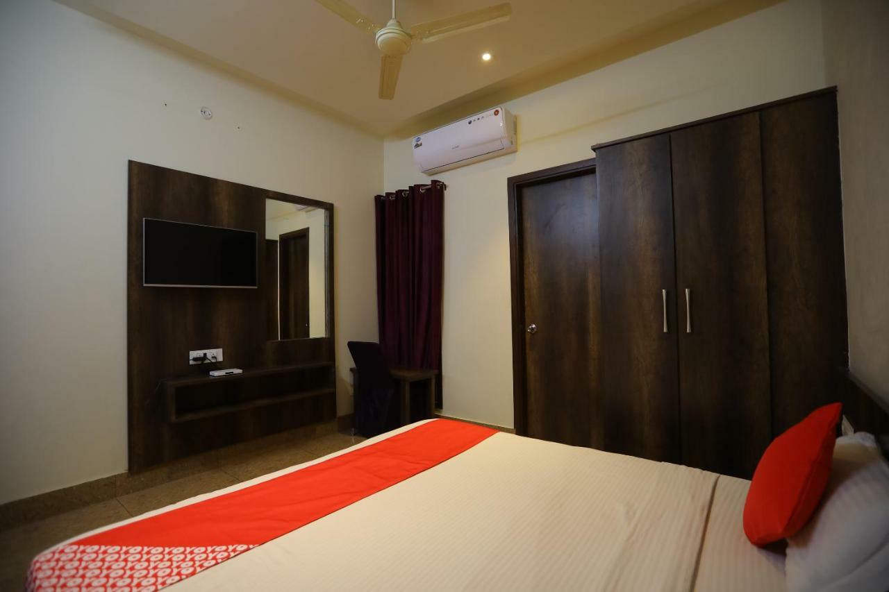 Oyo 40791 Hotel Hot N Fast Suratgarh Ngoại thất bức ảnh