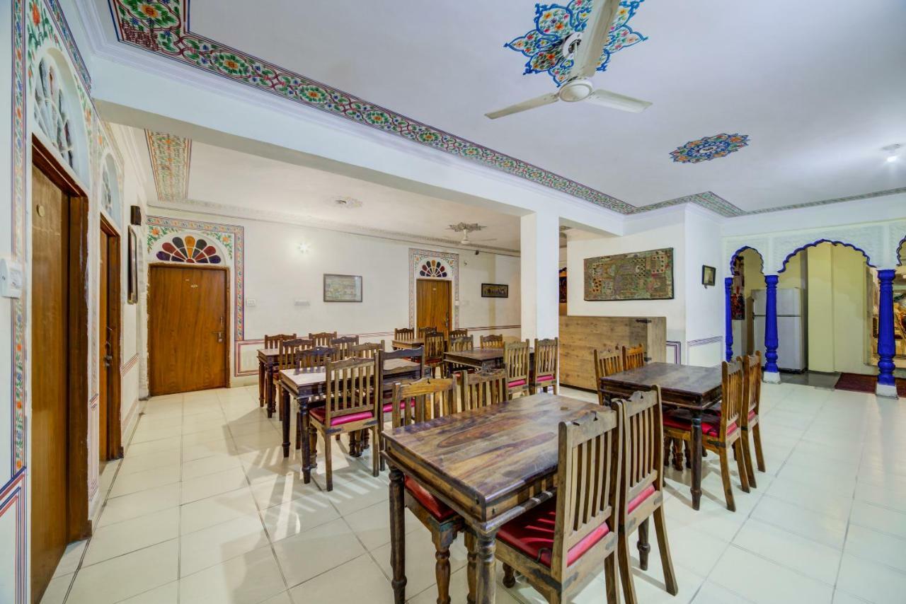 Oyo 40791 Hotel Hot N Fast Suratgarh Ngoại thất bức ảnh