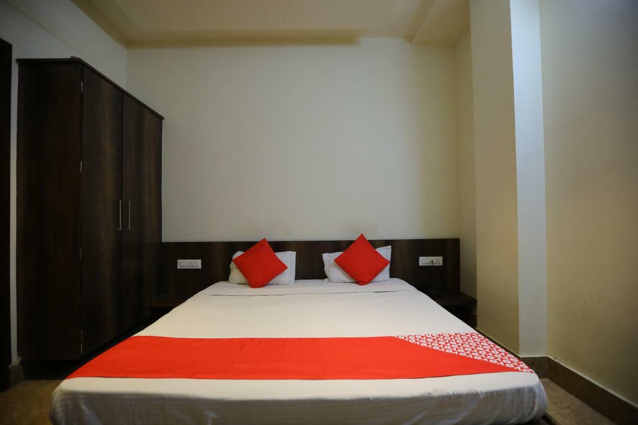 Oyo 40791 Hotel Hot N Fast Suratgarh Ngoại thất bức ảnh